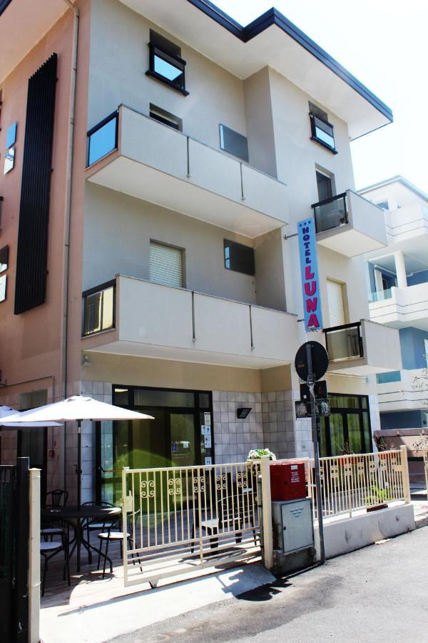 Hotel Luna Rimini Exterior foto