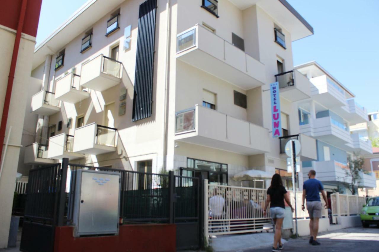 Hotel Luna Rimini Exterior foto